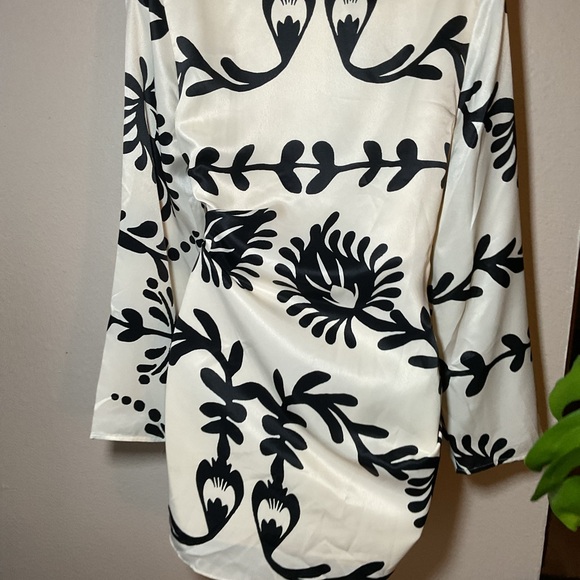 SILKY KIMONO DRESS - Picture 4 of 15